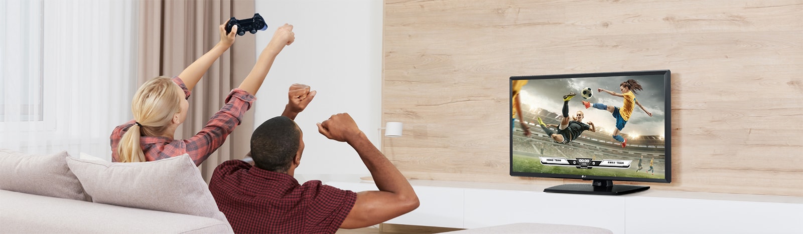 The man and woman are playing games, and the game's scene shown on the TV screen is realistically expressed.