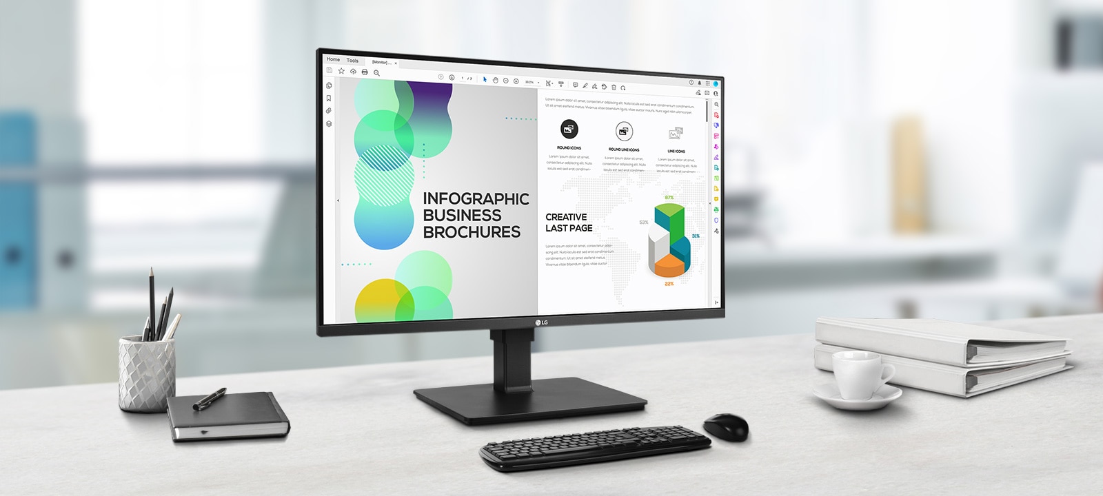 The 31.5-inch QHD IPS large display reproduces detailed images and accurate color.	