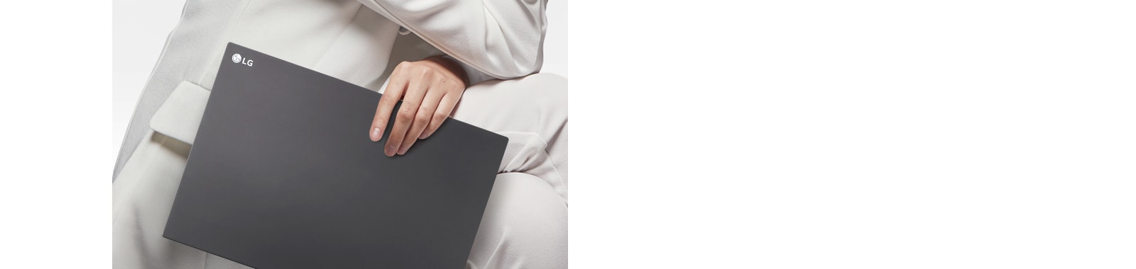 LG laptop offers 16-inch Screen and 1,600g light-weight body.