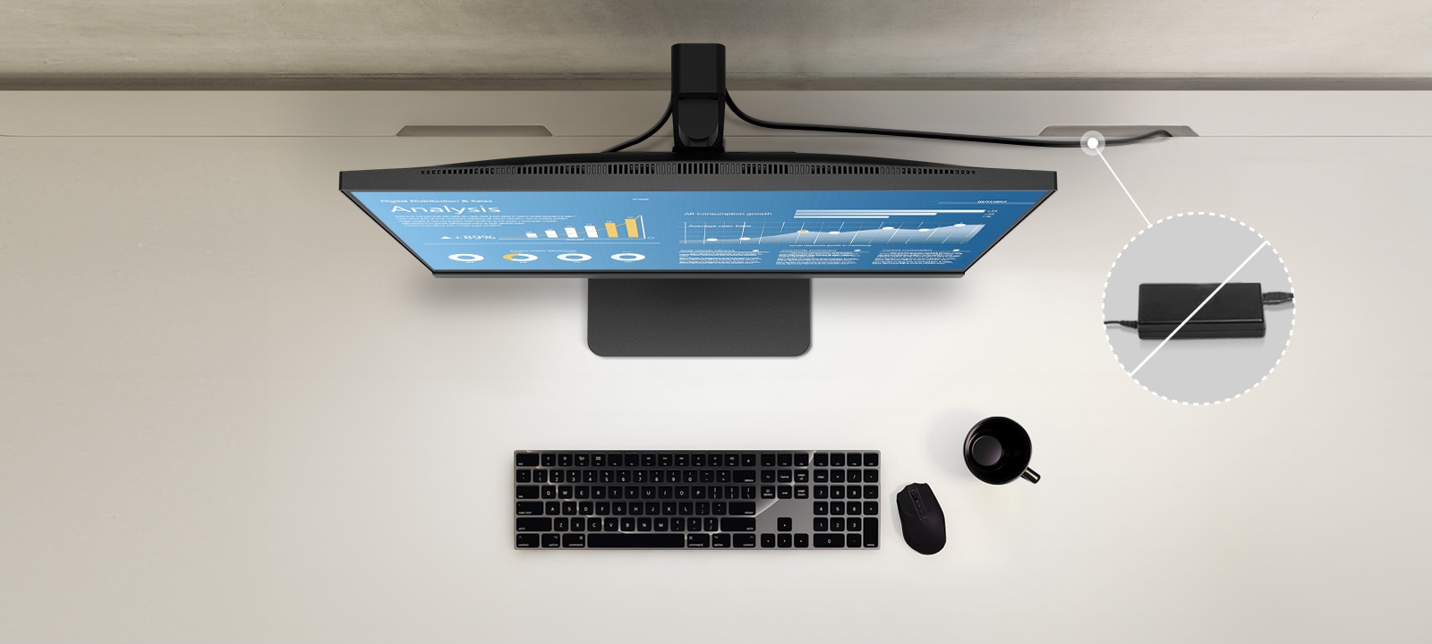 Top view showing the clean layout of the workstation by providing a built-in power source.	