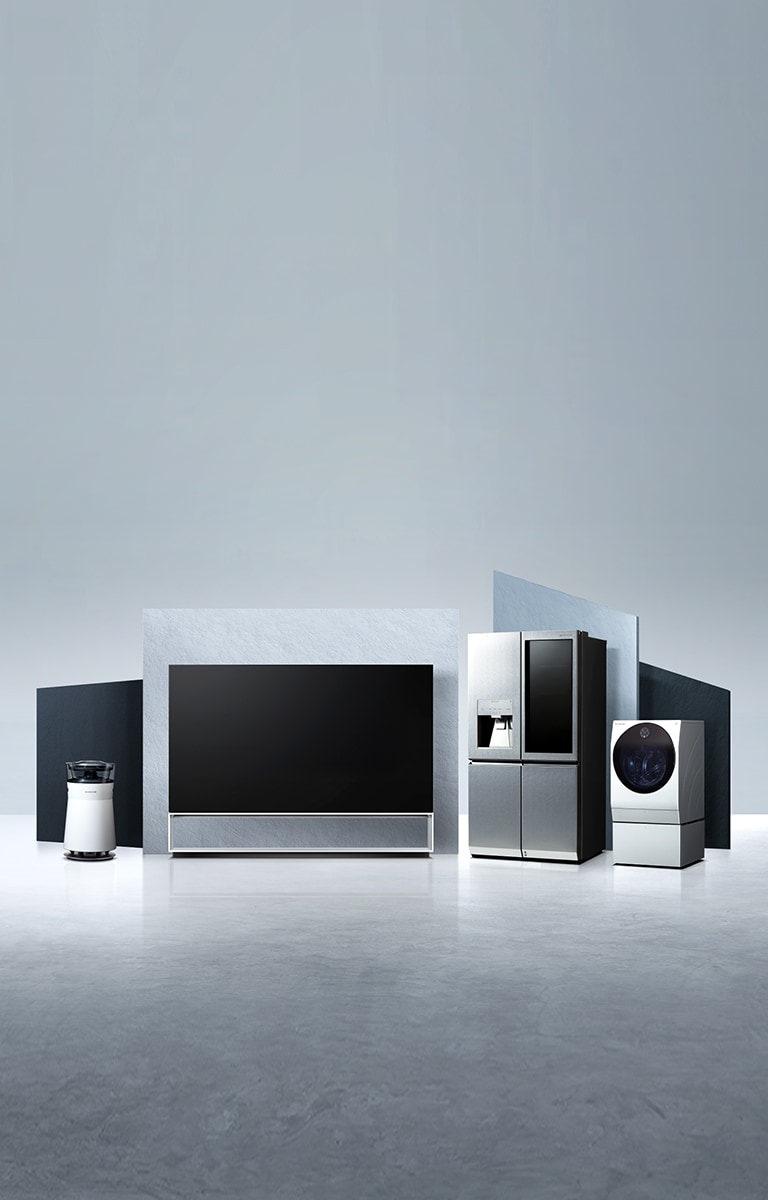 LG SIGNATURE OLED 8K TV, Refrigerator, Washing Machine, and Air Purifier are laid on the virtual space.