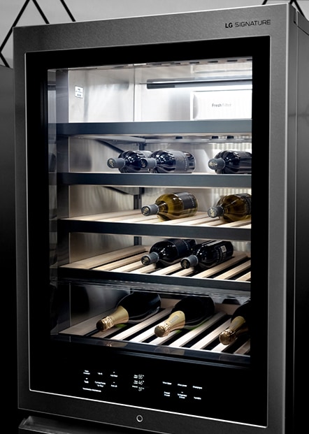 LG SIGNATURE Wine Cellar's InstaView feature turns the glass panel from black to transparnet.