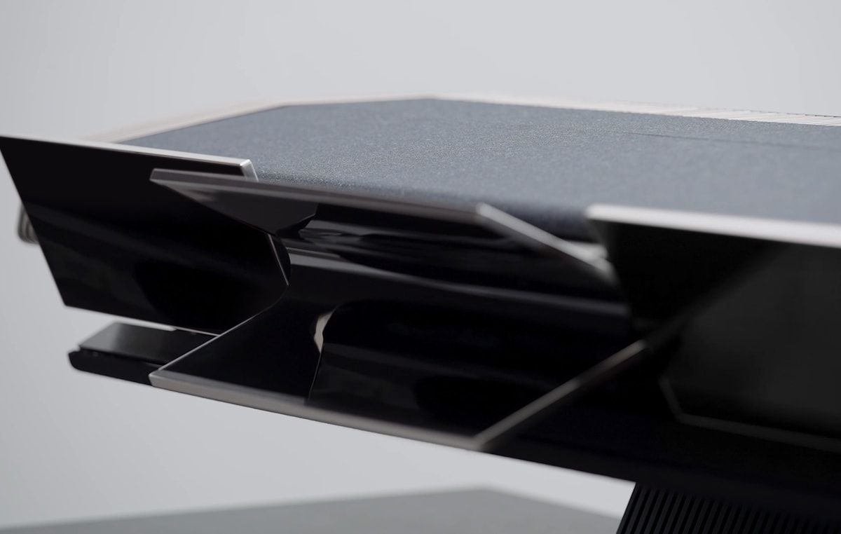 Pop-out, foldable and retractable display1