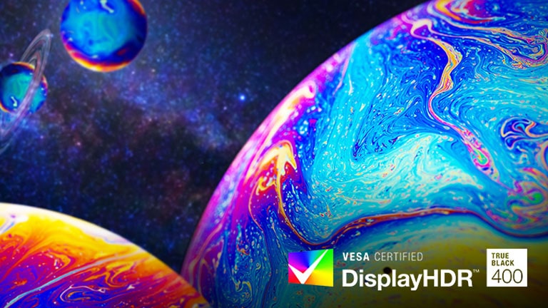 Ρεαλιστικές λεπτομέρειες των DisplayHDR True Black 400 και DCI-P3 98.5%.