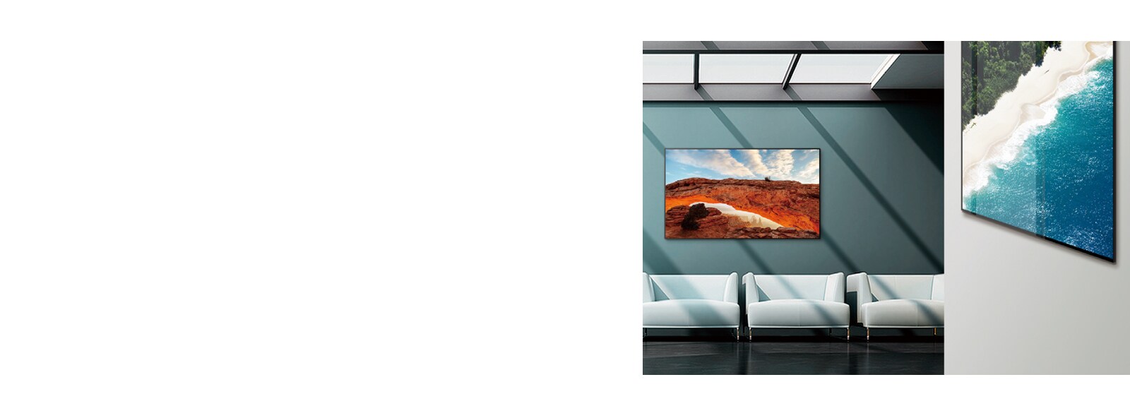 Το πλαίσιο της οθόνης στον τοίχο είναι τόσο λεπτό που φαίνεται σαν το περιεχόμενο να προβάλλεται απευθείας στον τοίχο.