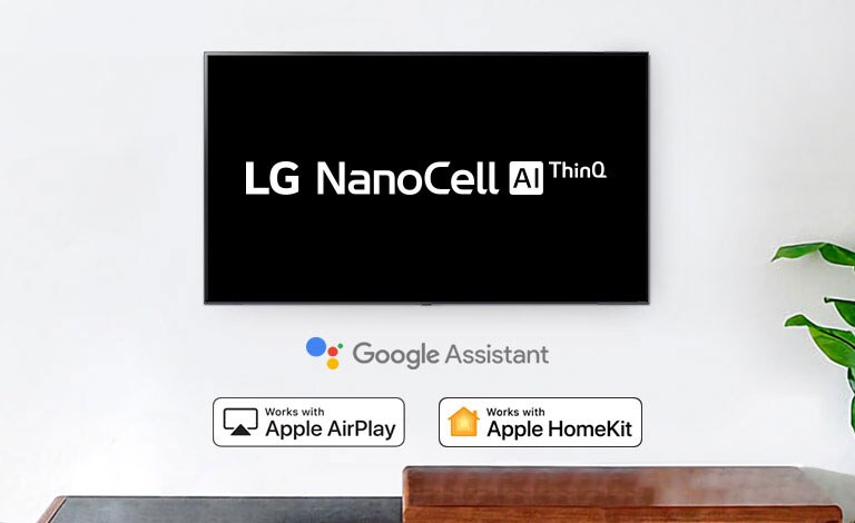 Τηλεόραση επίτοιχης τοποθέτησης που δείχνει το λογότυπο LG NanoCell  AI ThinQ σε μαύρο φόντο