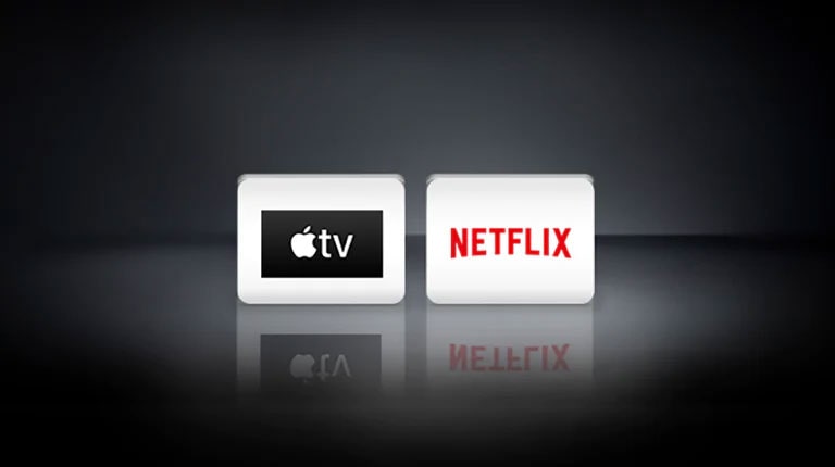 Απεικονίζονται τα λογότυπα Netflix και Apple TV σε οριζόντια διάταξη, σε μαύρο φόντο.