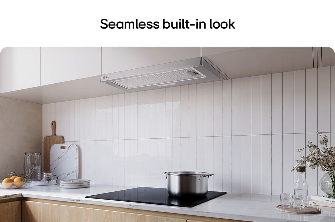 LG Απορροφητήρας Συρόμενος LG 60cm inox με ισχυρή απορρόφηση και LED φωτισμό, Συρόμενος απορροφητήρας τοποθετημένος κάτω από λευκό ντουλάπι, πάνω από εστία μαγειρέματος, σε κουζίνα με καθαρό σχεδιασμό., HT3Z2413S, thumbnail 4