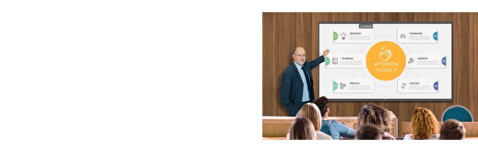 Ο ομιλητής χρησιμοποιεί το εφέ προσοχής της TR3PN για να τραβήξει την προσοχή των μαθητών.