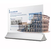 LG Transparent OLED Signage, Πλαϊνή όψη -15 μοιρών με εικόνα που γεμίζει την οθόνη, 55EW5PG-S, thumbnail 2