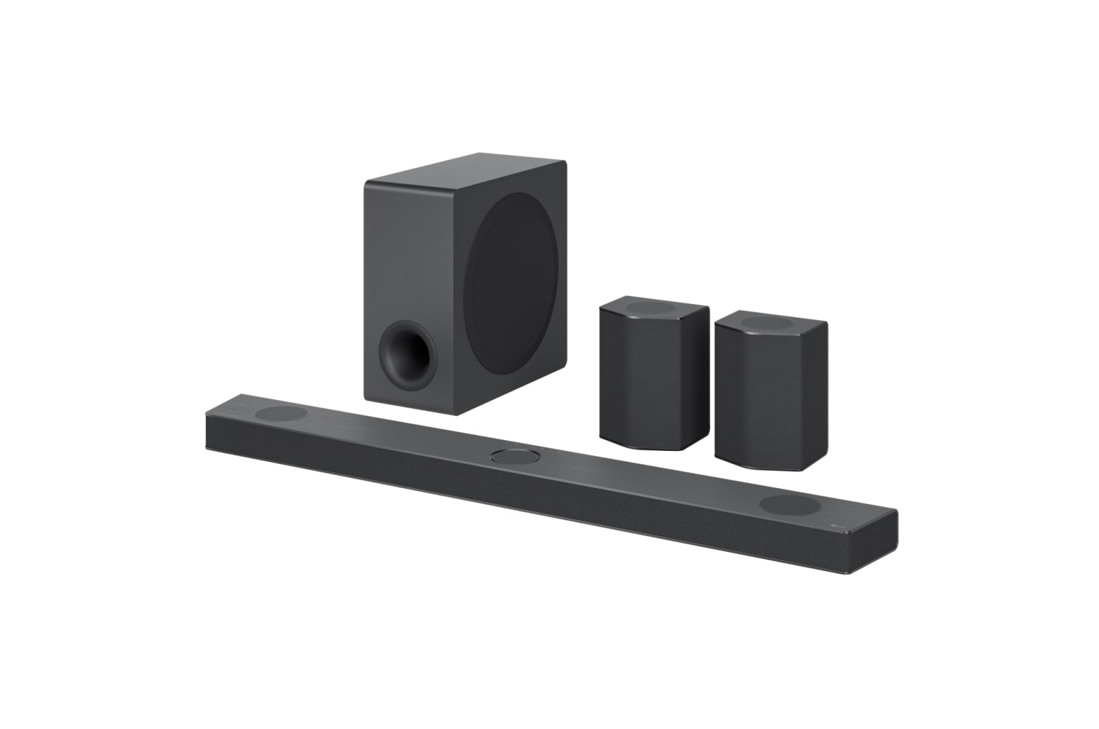 LG Soundbar S95QR, Διαγώνια όψη του sound bar, του υπογούφερ και των πίσω ηχείων, S95QR