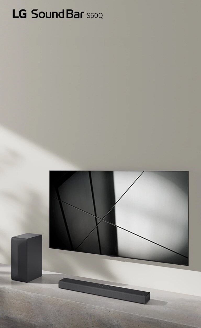 Το LG sound bar S60Q και μια τηλεόραση της LG τοποθετημένα μαζί στο σαλόνι. Η τηλεόραση είναι αναμμένη και δείχνει μια εικόνα με γεωμετρικά σχήματα.
