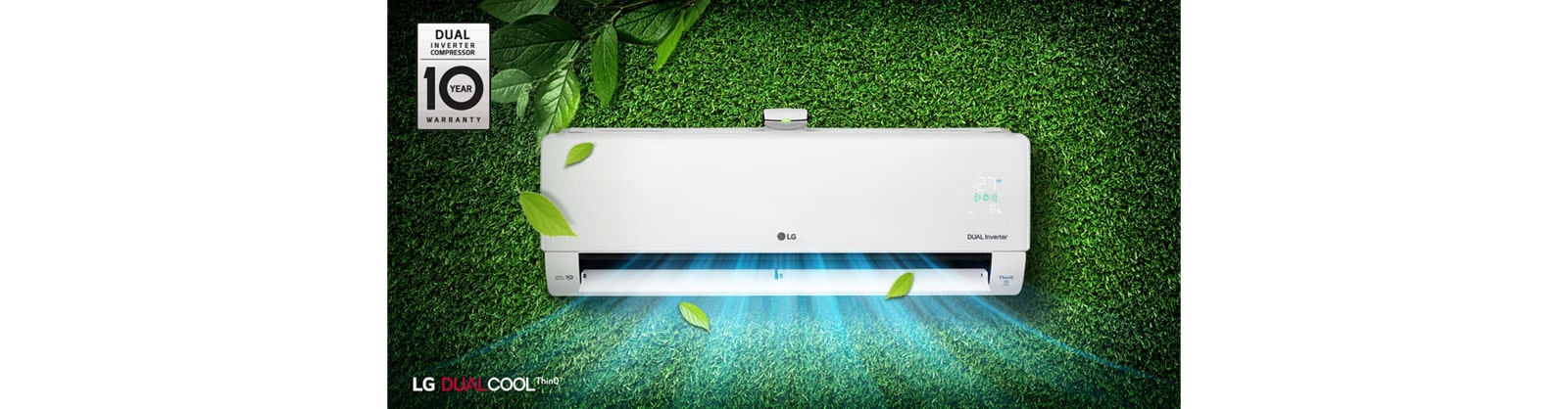 ένα κλιματιστικό που αναπνέει δροσερό αέρα σε πράσινο γρασίδι