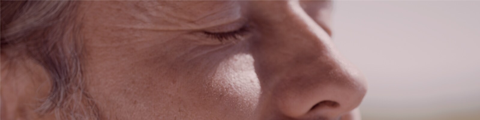 Εξαιρετική απόδοση ψύξης - θέρμανσης Φροντίδα για το περιβάλλον Λειτουργία αυτόματου καθαρισμού