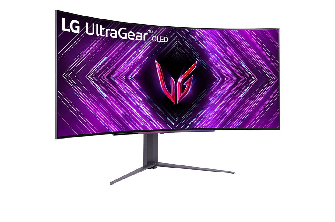 LG 45” UltraGear™ OLED curved gaming monitor | 800R, Ultra-WQHD, DisplayHDR True Black 400, 240Hz, 0.03ms (GtG), USB Type-C™, DepthSound, Μπροστινή πλαϊνή όψη με περιστροφή +45 μοιρών, 45GS96QB-B, thumbnail 4