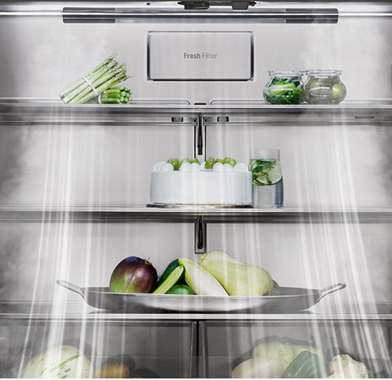 Ψυχρός αέρας που καλύπτει το κάτω μέρος, στο εσωτερικό του ψυγείου LG SIGNATURE, για φρεσκάδα στα τρόφιμα.