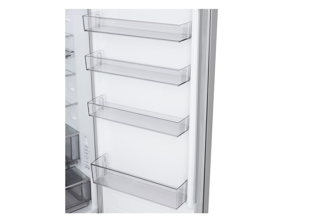 LG Ψυγειοκαταψύκτης Total No Frost 203 x 59,7 cm, LG ψυγειοκαταψύκτης κοντινή όψη της θήκης κρασιών με τέσσερα μπουκάλια και κουτί με μακαρόν, με το σχέδιο της θήκης μεγεθυμένο σε κυκλική εικόνα, GBBS322APY, thumbnail 7