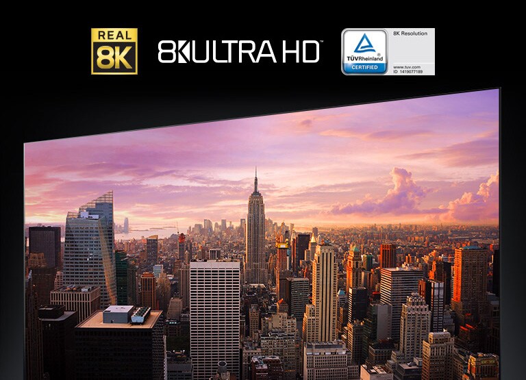 Μια πανοραμική θέα της Νέας Υόρκης στην οθόνη της τηλεόρασης