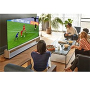 LG 88'' TV OLED 8K Έξυπνος Επεξεργαστής α9 3ης γενιάς, LG OLED88ZX9LA People Watching Sports Game On TV In The Living Room, OLED88ZX9LA, thumbnail 12