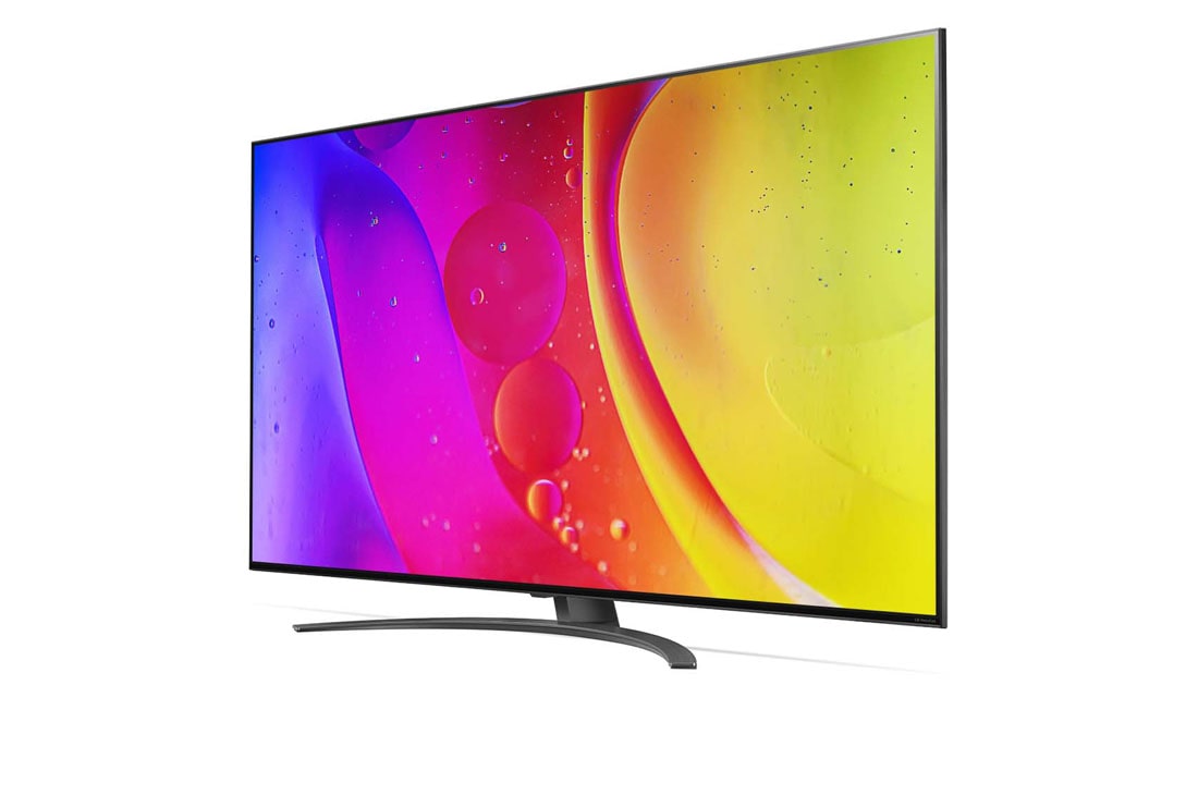 LG NanoCell 82QB, Πλαϊνή όψη 30 μοιρών με εικόνα που γεμίζει το χώρο, 55NANO826QB, thumbnail 4