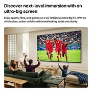 LG Τηλεόραση LG QNED evo AI 75&nbsp; ιντσών QNED81 Mini LED 4K Smart TV 2026, Η LG QNED evo AI QNED80 Mini LED Ultra Big TV είναι επιτοίχια σε ένα φωτεινό σαλόνι, δείχνοντας έναν ποδοσφαιρικό πανηγυρισμό με ζωηρά χρώματα και εκλεπτυσμένη ποιότητα εικόνας σε μια μεγάλη οθόνη, κα, 75QNED81B6A, thumbnail 3