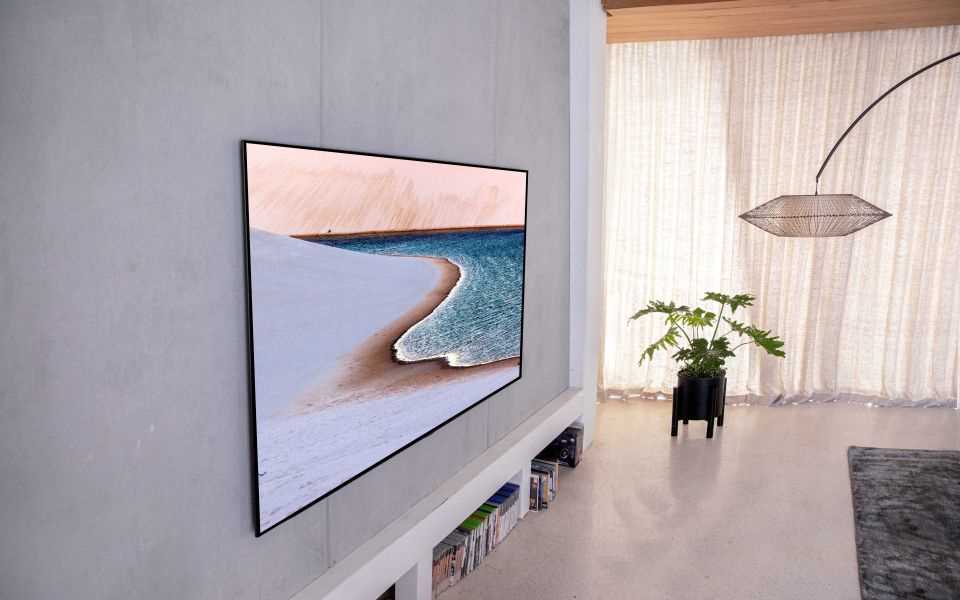oled tv experience 960x600.jpg