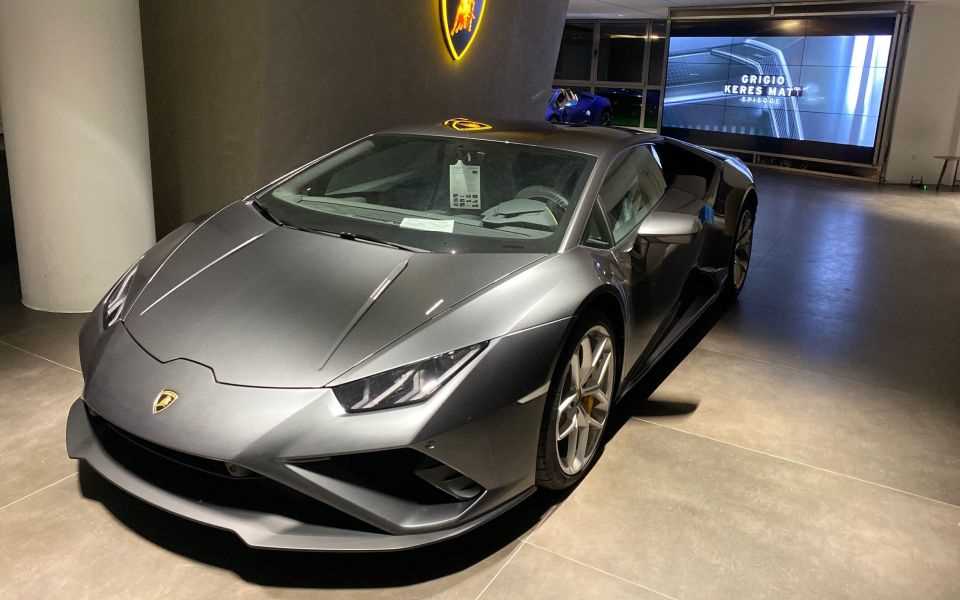 lamborghini960x600.jpg
