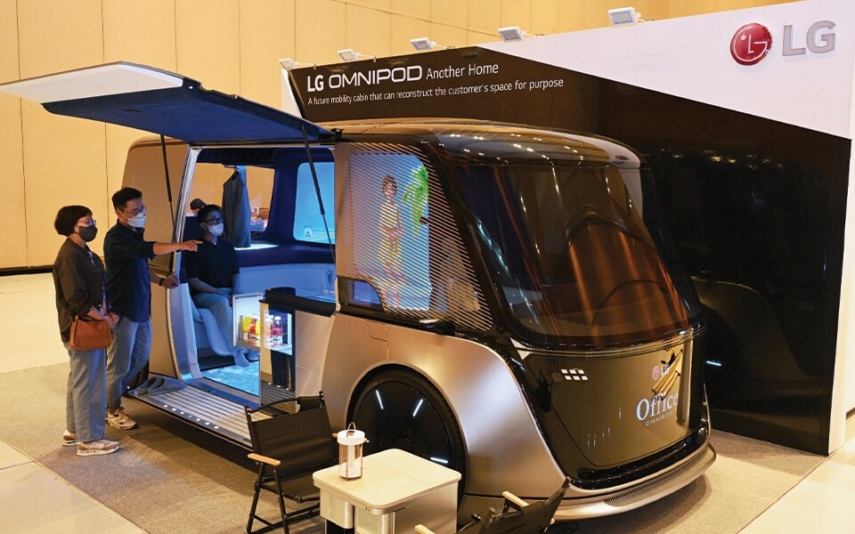 Lg6GJune2022C.jpg