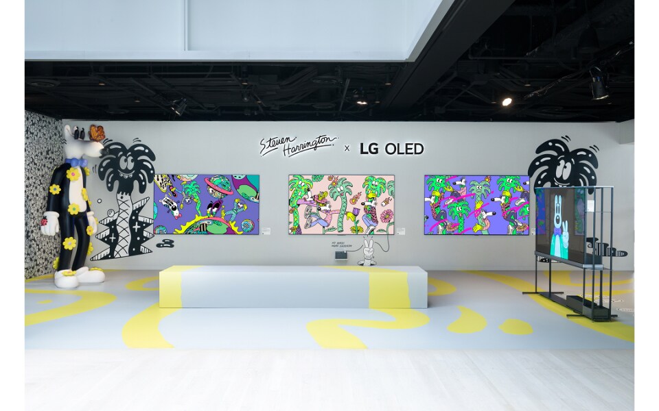 OLED Frieze NY (1).png