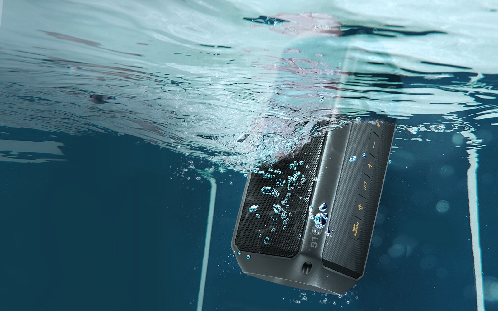 08_PK3_Water_proof_IPX7_Desktop