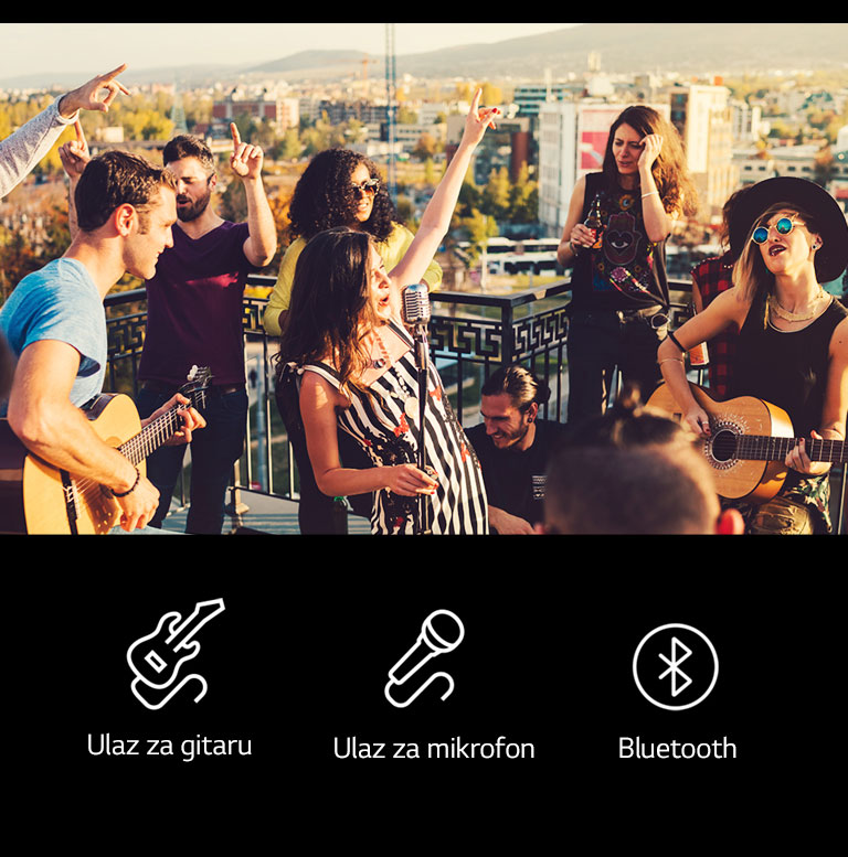 Ljudi uživaju u akustičnom koncertu s LG XBOOM XL9T. Ispod slike, prikazane su ikone gitare, mikrofona i bluetootha.