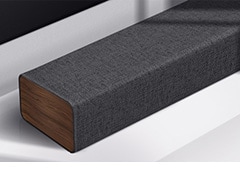 Svaka lijeva krajnja strana sadrži po 3 zvučnika