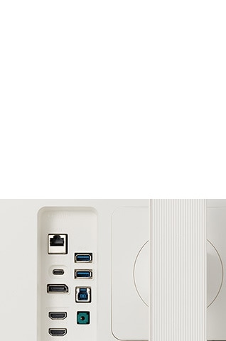 USB Type-C, RJ45 i razni priključci.
