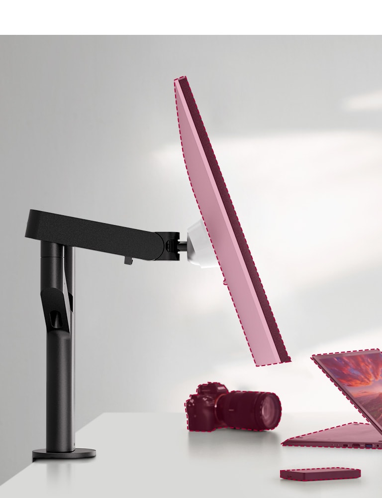 Ergonomski stalak zauzima vrlo mali dio površine stola i čini ugradnju jednostavnijom.