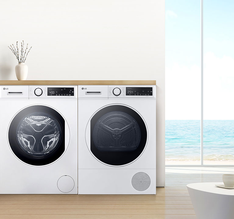 U pozadini je detalj prostorije u kojoj su perilica i sušilica rublja smještene jedna do druge.