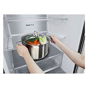 LG Hladnjak sa zamrzivačem u donjem dijelu, DoorCooling+™ tehnologija, kapacitet 387L, Pogled na posudu za led 1, GBV7280CEV, thumbnail 8