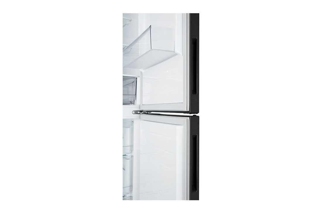 LG Hladnjak sa zamrzivačem u donjem dijelu, DoorCooling+™ tehnologija, kapacitet 384L, Pogled na posudu za led , GBP62MCNBC, thumbnail 11