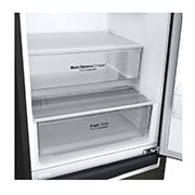 LG Hladnjak sa zamrzivačem u donjem dijelu, DoorCooling+™ i ThinQ™ tehnologija, kapacitet 341L, Ladica bez hrane, GBF61BLHMN, thumbnail 6