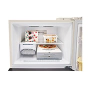 LG Hladnjak sa zamrzivačem u gornjem dijelu, DoorCooling+™ i ThinQ™ tehnologija, kapacitet 461L, Prednja gornja vrata otvorena s pogledom na hranu, GTBV44SEBKD, thumbnail 4