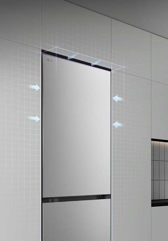 LG donji zamrzivač se besprijekorno ugrađuje u kuhinjske ormariće sa strelicama koje ilustriraju besprijekorno pristajanje.