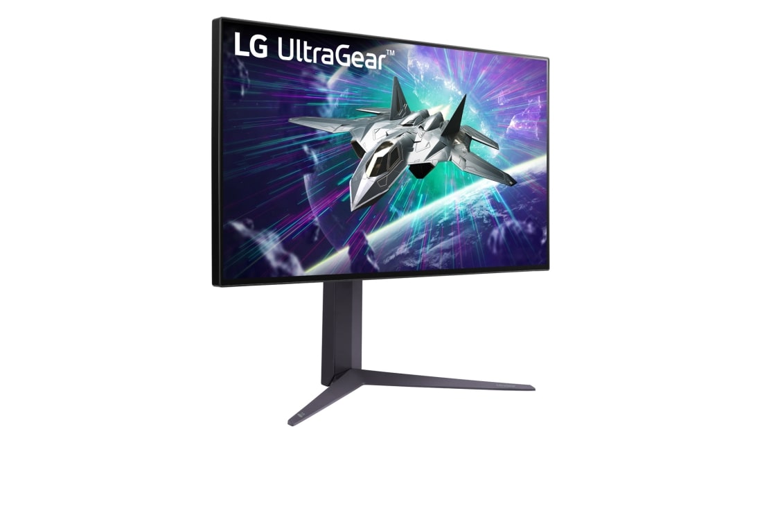 LG 27'' UltraGear™ omjer slike 16:9 4K UHD monitor za igrače s brzinom osvježavanja do 160Hz, Prikaz prednje strane s okretom od +45 stupnjeva, 27GR95UM-B, thumbnail 4