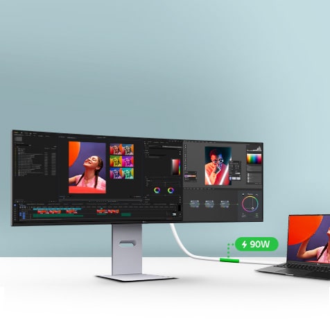 USB Type-C kabel između računala i super širokog LG monitora s krupnim planom koji prikazuje USB-C priključak na monitoru.