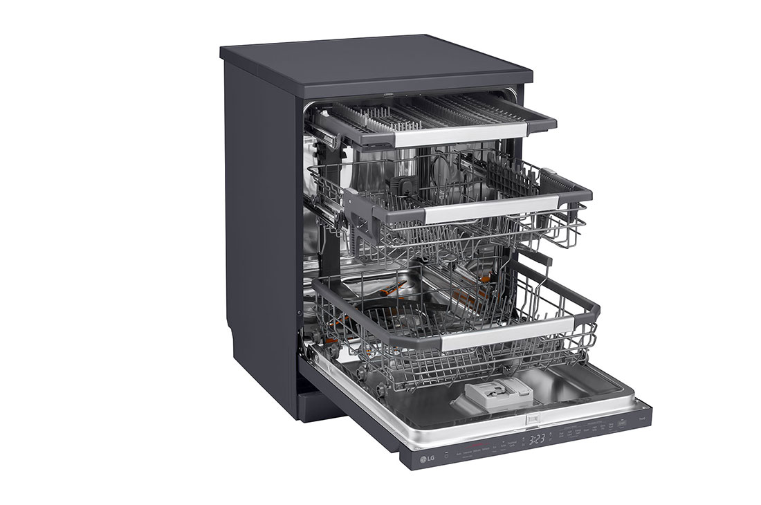 LG QuadWash™ perilica posuđa s TrueSteam™ tehnologijom pranja vodenom parom, vrata s automatskim otvaranjem, 14 kompleta posuđa, ThinQ™ WiFi funkcija, side view with utensils stored, DF587HMS, thumbnail 5