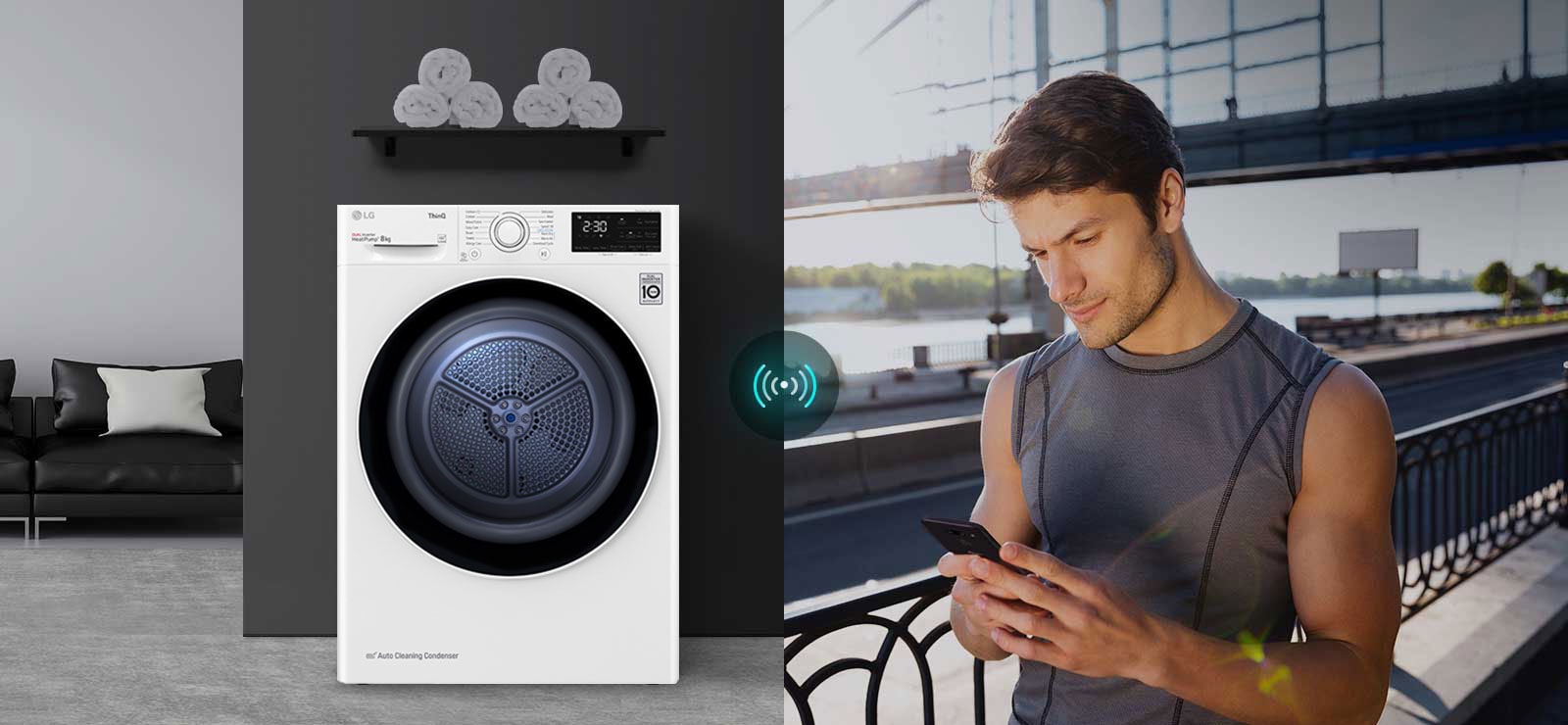 Čovjek gleda u pametni telefon.