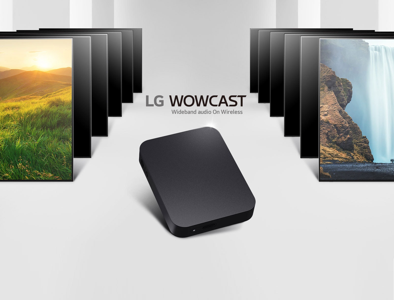 מוצגות מספר טלוויזיות בשורה בצד שמאל ובצד ימין. מוצר WOWCAST ניצב במרכז התמונה. הלוגו של מוצר LG WOWCAST מוצג במרכז מעל המוצר.