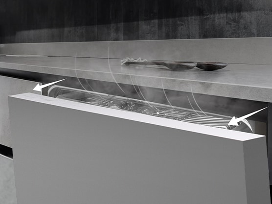 דלת המדיח נפתחת אוטומטית לאחר סיום המחזור כדי לייבש את הכלים באופן טבעי. 