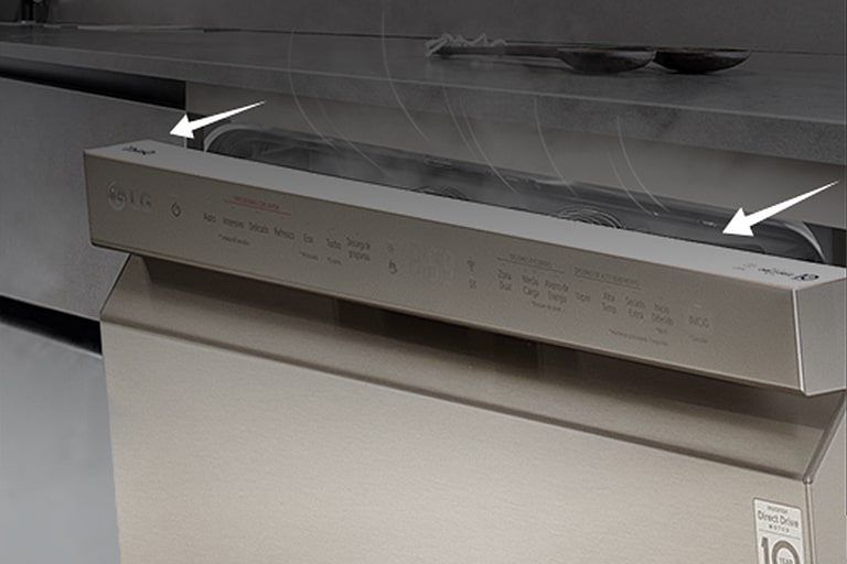 דלת המדיח נפתחת אוטומטית לאחר סיום המחזור כדי לייבש את הכלים באופן טבעי. 