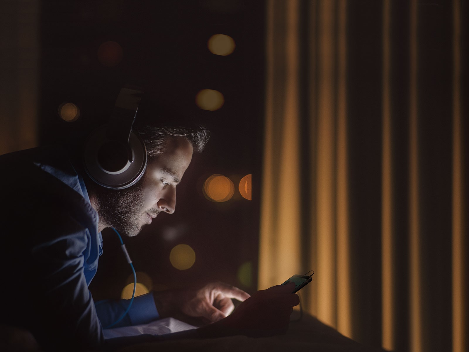 זרימה של צלילים זכים<br>1