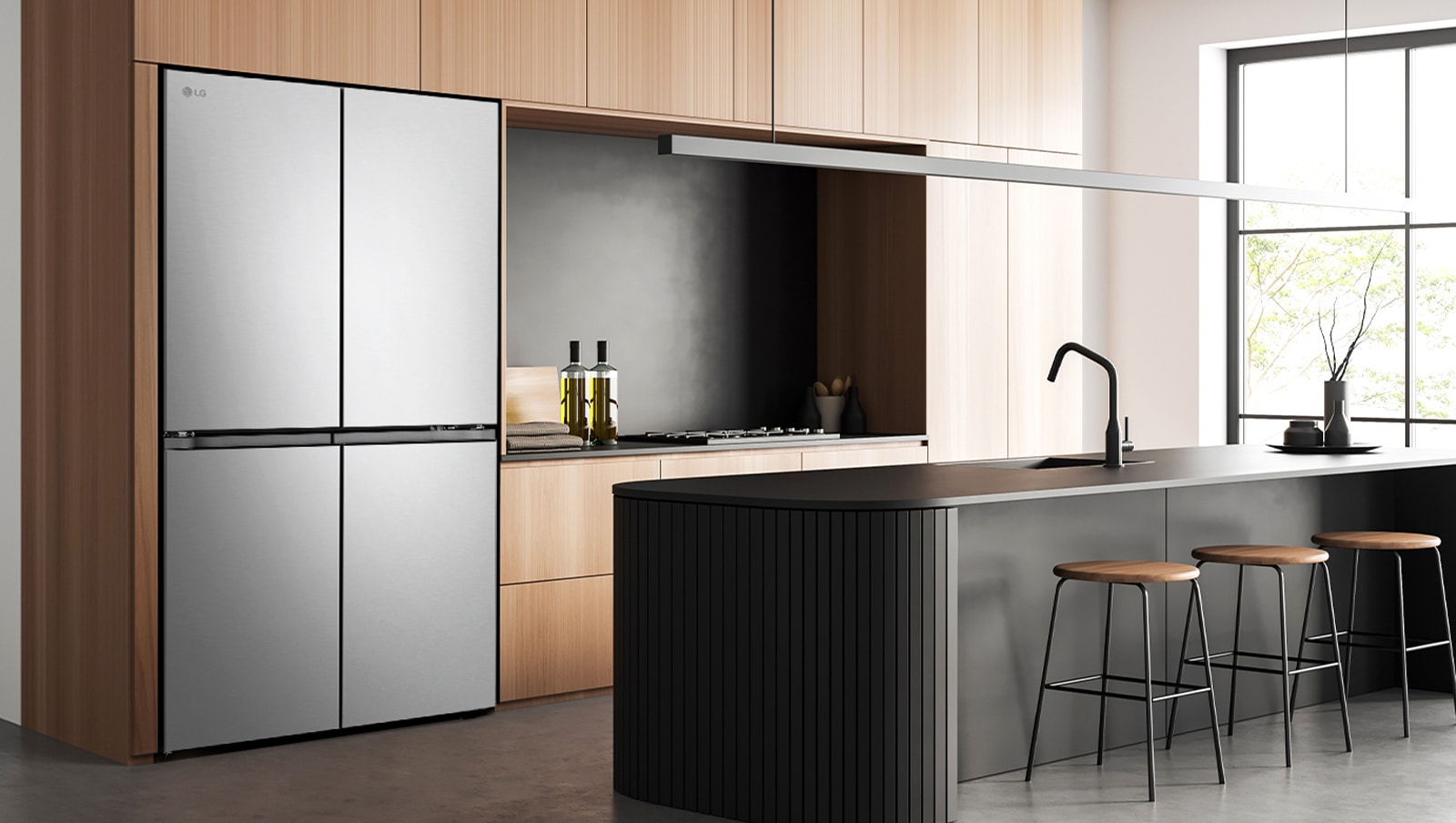 עיצוב מטבח עכשווי עם מקרר InstaView.