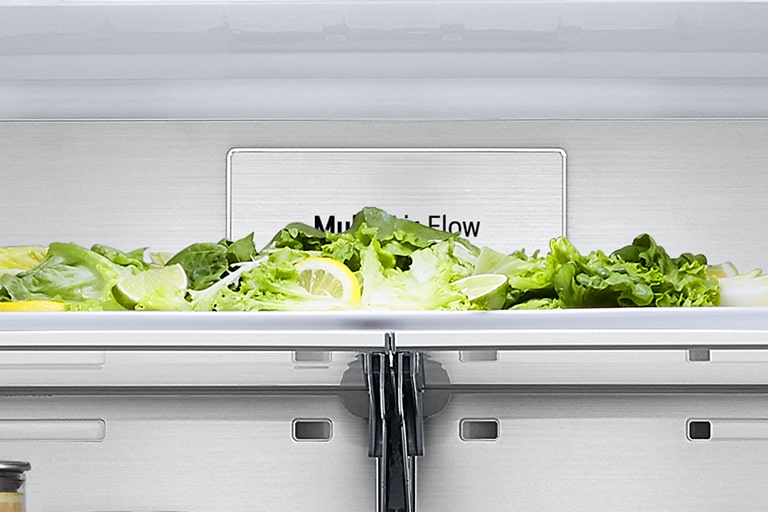 תקריב על תווית Metal Fresh בתוך המקרר.